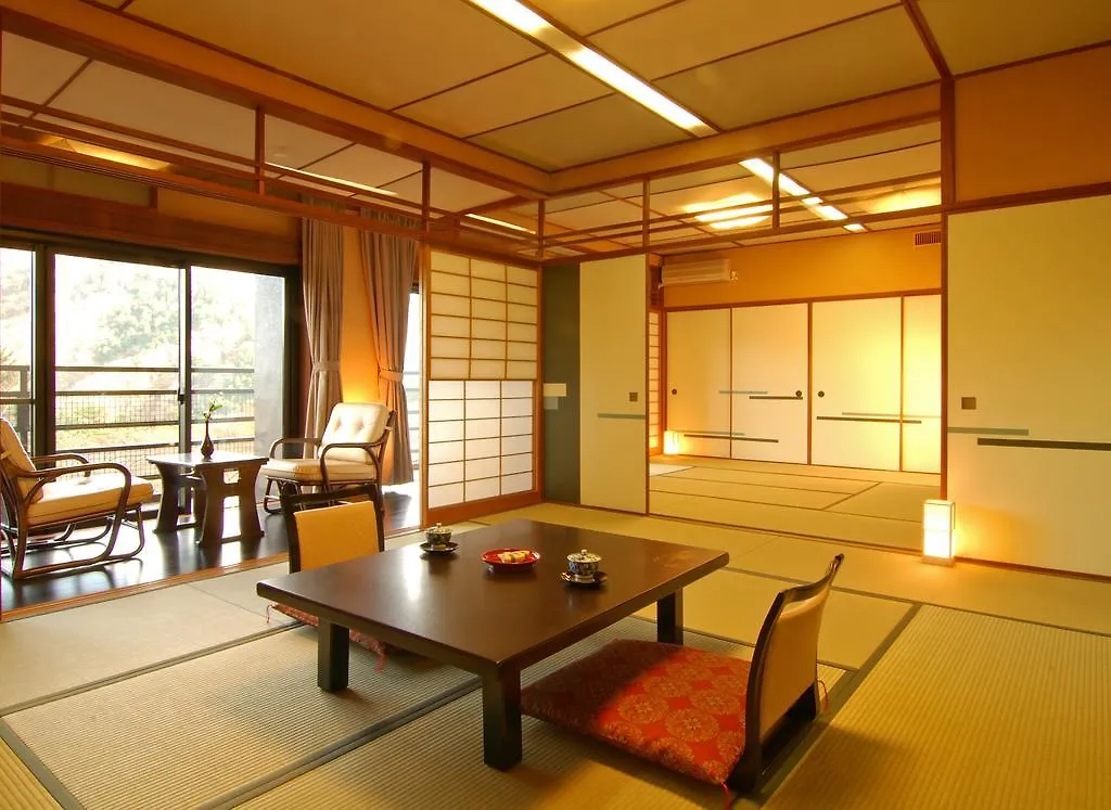 Hakone Kowakien Mikawaya Ryokan 4*,  Japan